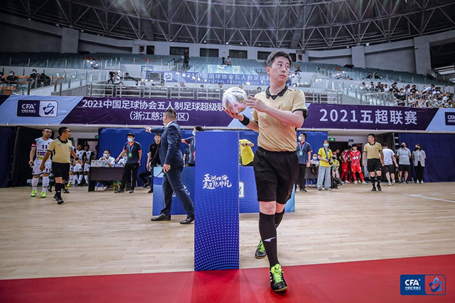 迎战尼克斯！热火官方：黑色星期五血拼之后来一场NBA杯赛事吧